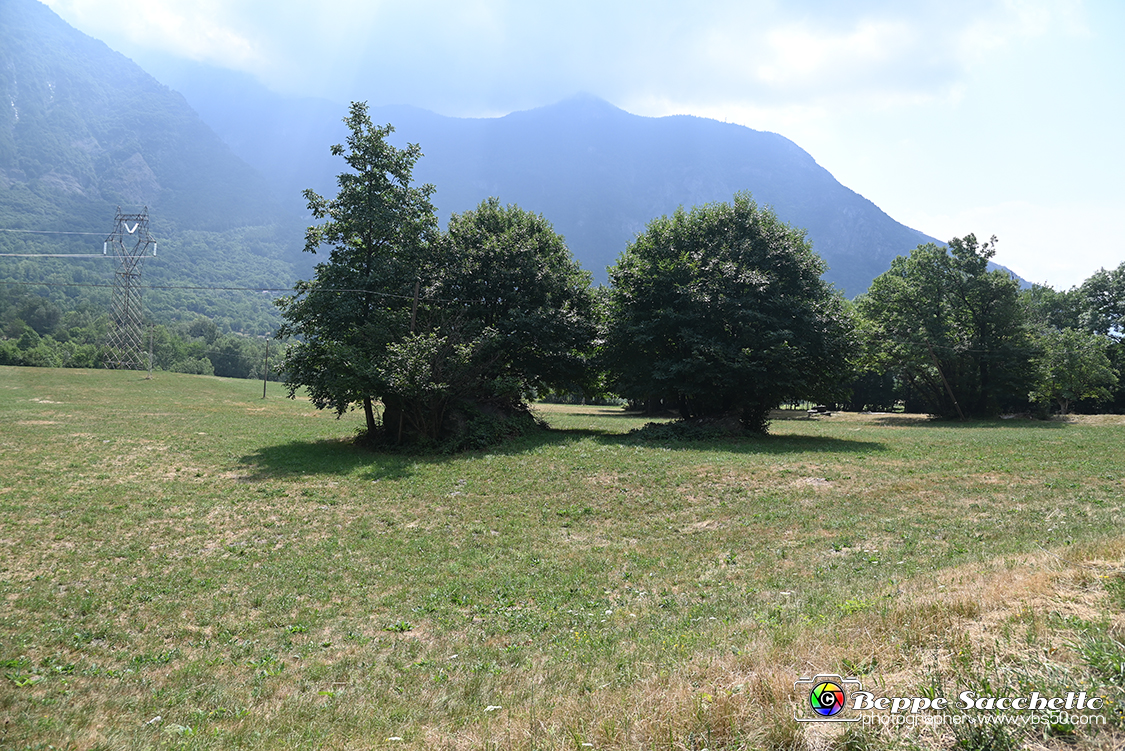 VBS_2942 - Novalesa - Abbazia. Parrocchia. Cascata del Rio Bard.jpg